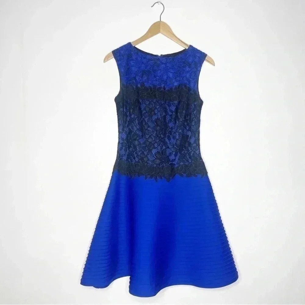 Tadashi Shoji PINTUCK NEOPRENE A-LINE DRESS WITH LACE DETAIL Size 4 - Picture 6 of 6